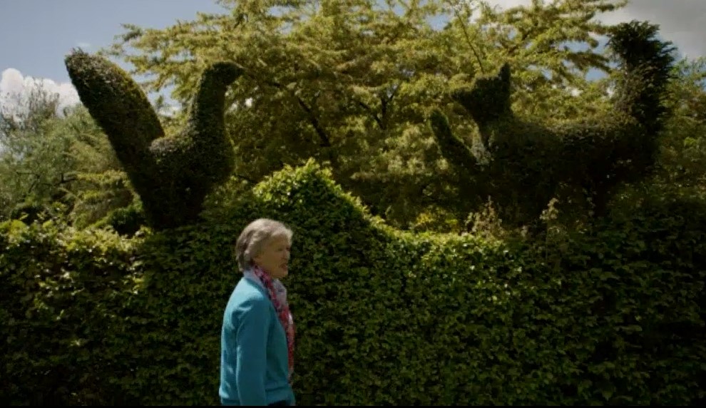 Topiary Animals at Balmoral Cottage Topiary Animals at Balmoral Cottage