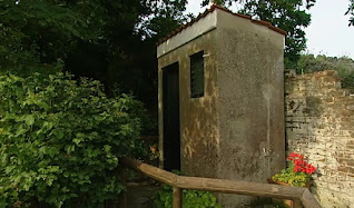 Toilet Toilet