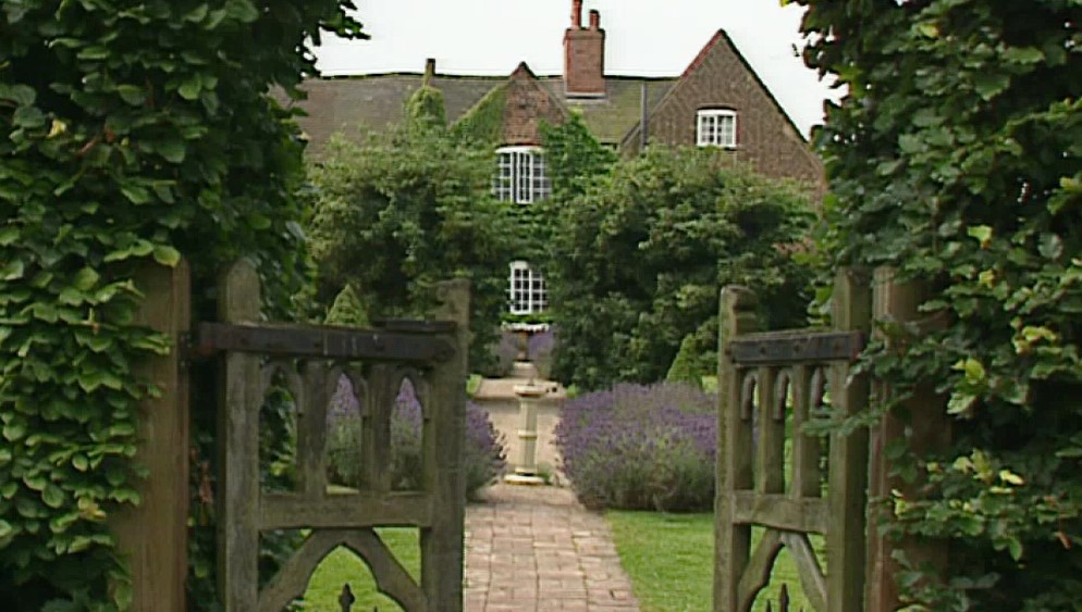 John Crane's garden in Leicestershire John Crane's garden in Leicestershire
