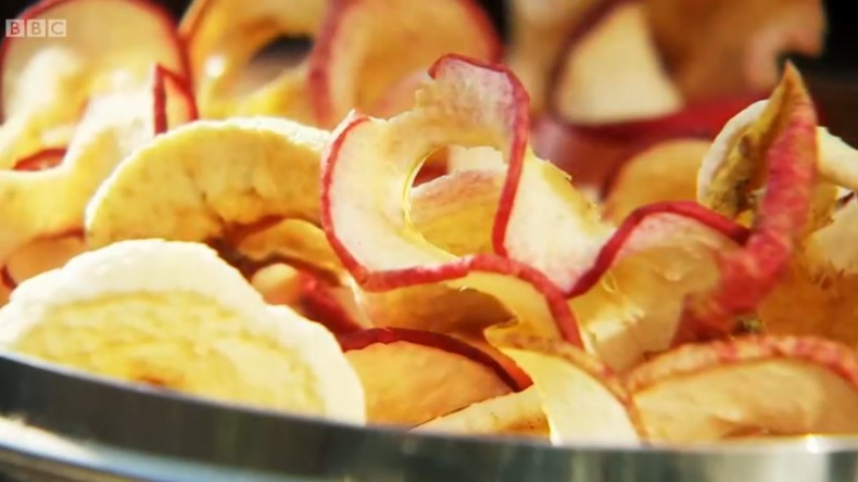 The finished apple rings The finished apple rings
