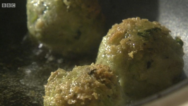 Frying the Falafel Frying the Falafel
