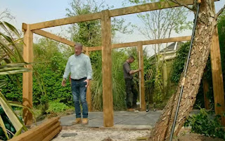 Alan in Pergola Alan in Pergola